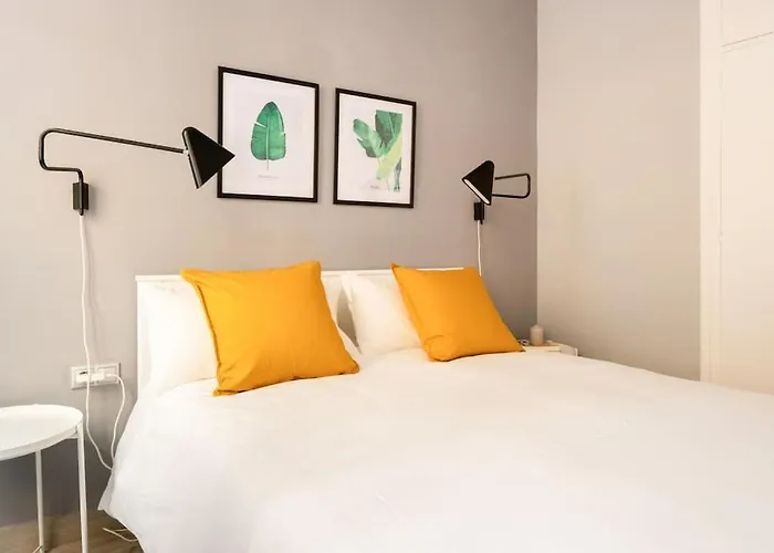 Mia Suite. Center Of *